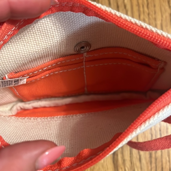 Lands’ End zipper pouch - Picture 3 of 3